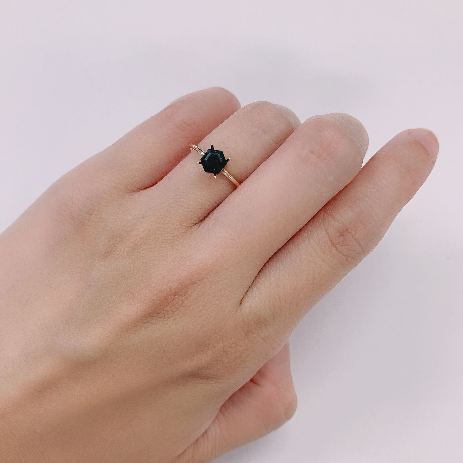 ◇ヘキサゴンカット◇グランディディエライト マダガスカル産 ルース 0.55ct[210813063]5×5mm前後