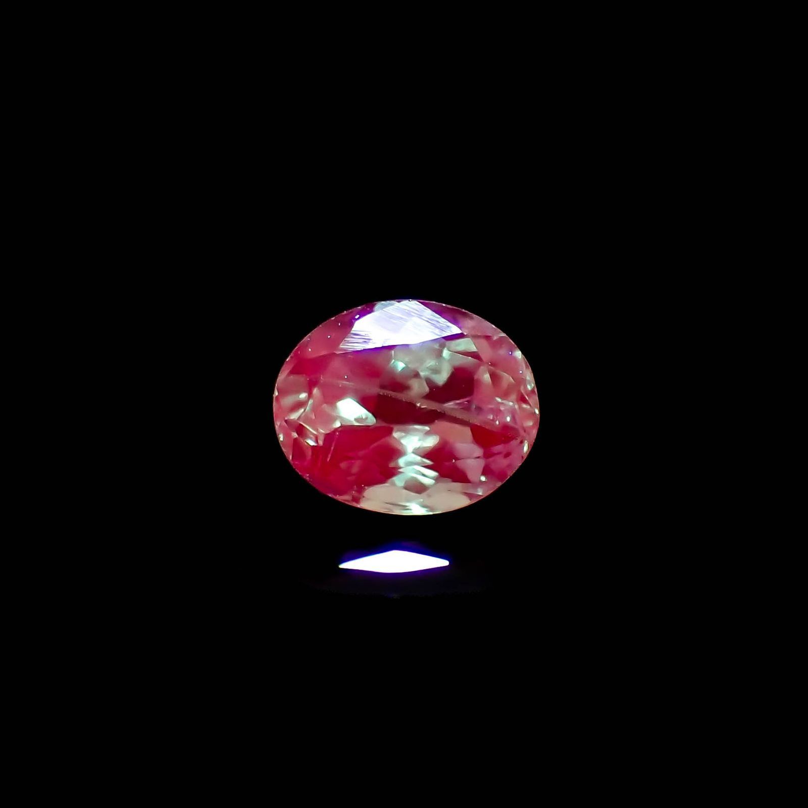 アレキサンドライト(宝石名アレキサンドライト)インド産 0.46ct 識別済[230120269]5x4mm前後