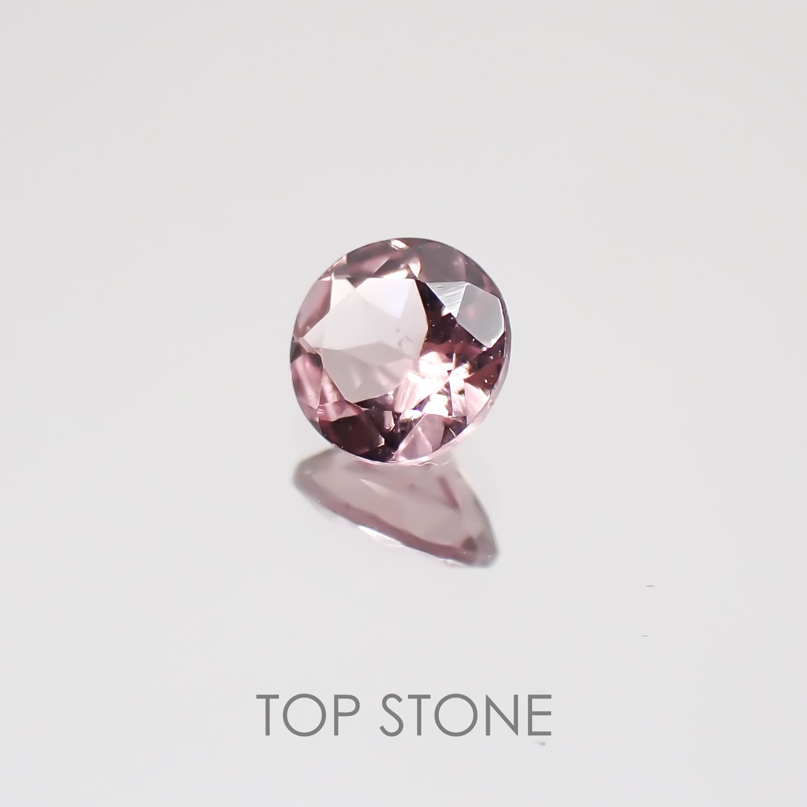 マラヤガーネット タンザニア産 ルース 0.26ct[21019368]3.9×3.9mm前後