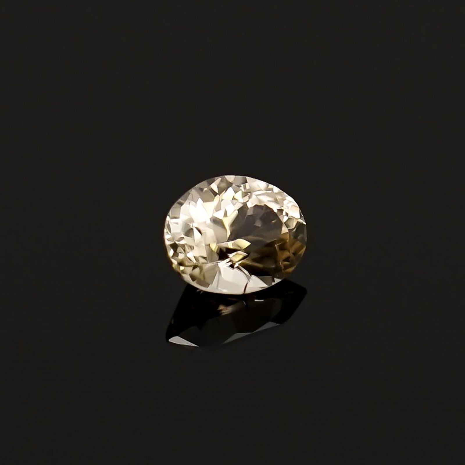 シンハライト スリランカ産 0.44ct[230119780]5x4mm前後
