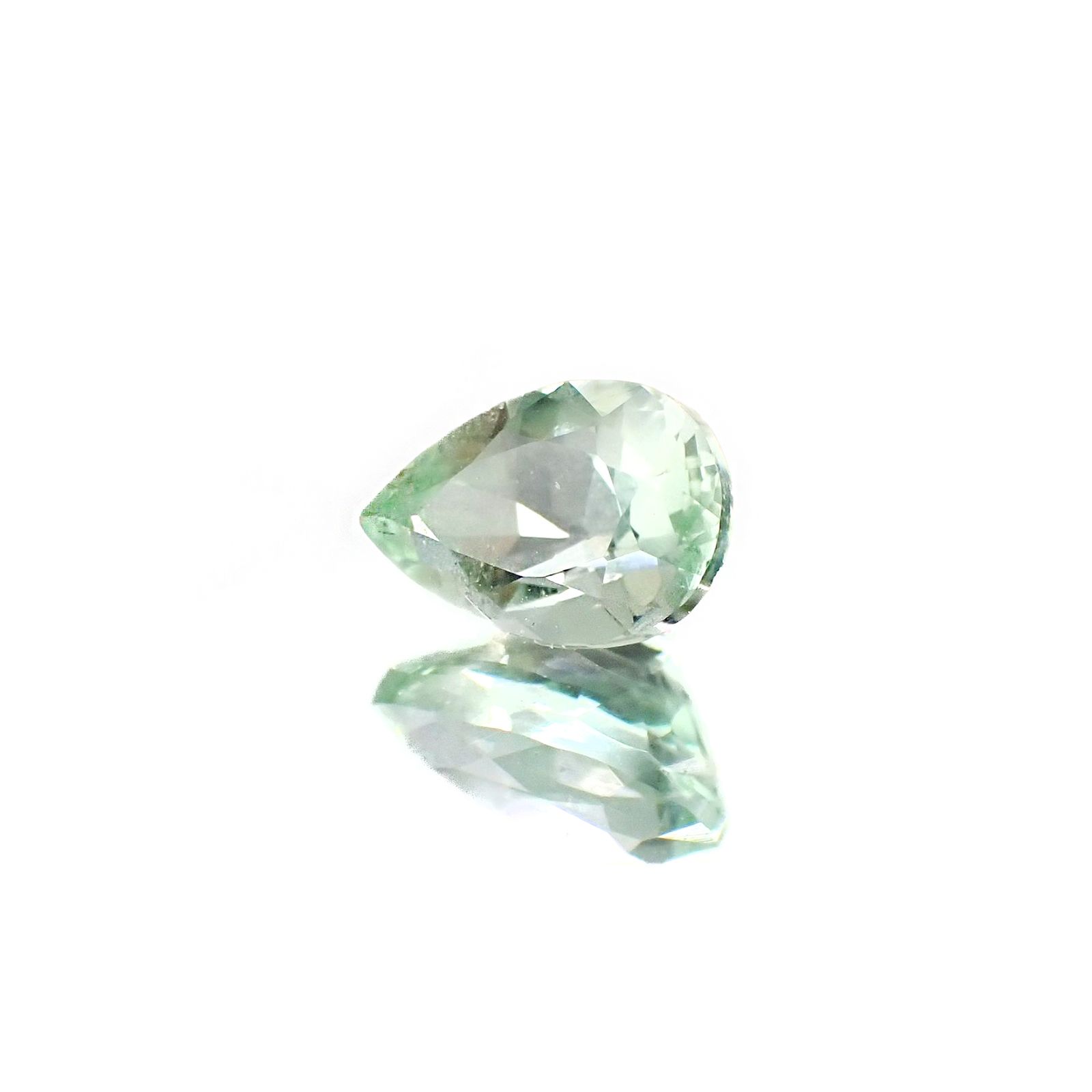 バナジウムコーネルピン(宝石名コーネルピン)タンザニア・タンガ州産 識別済 1.02ct / 7.6x5.1mm前後 [220716902]