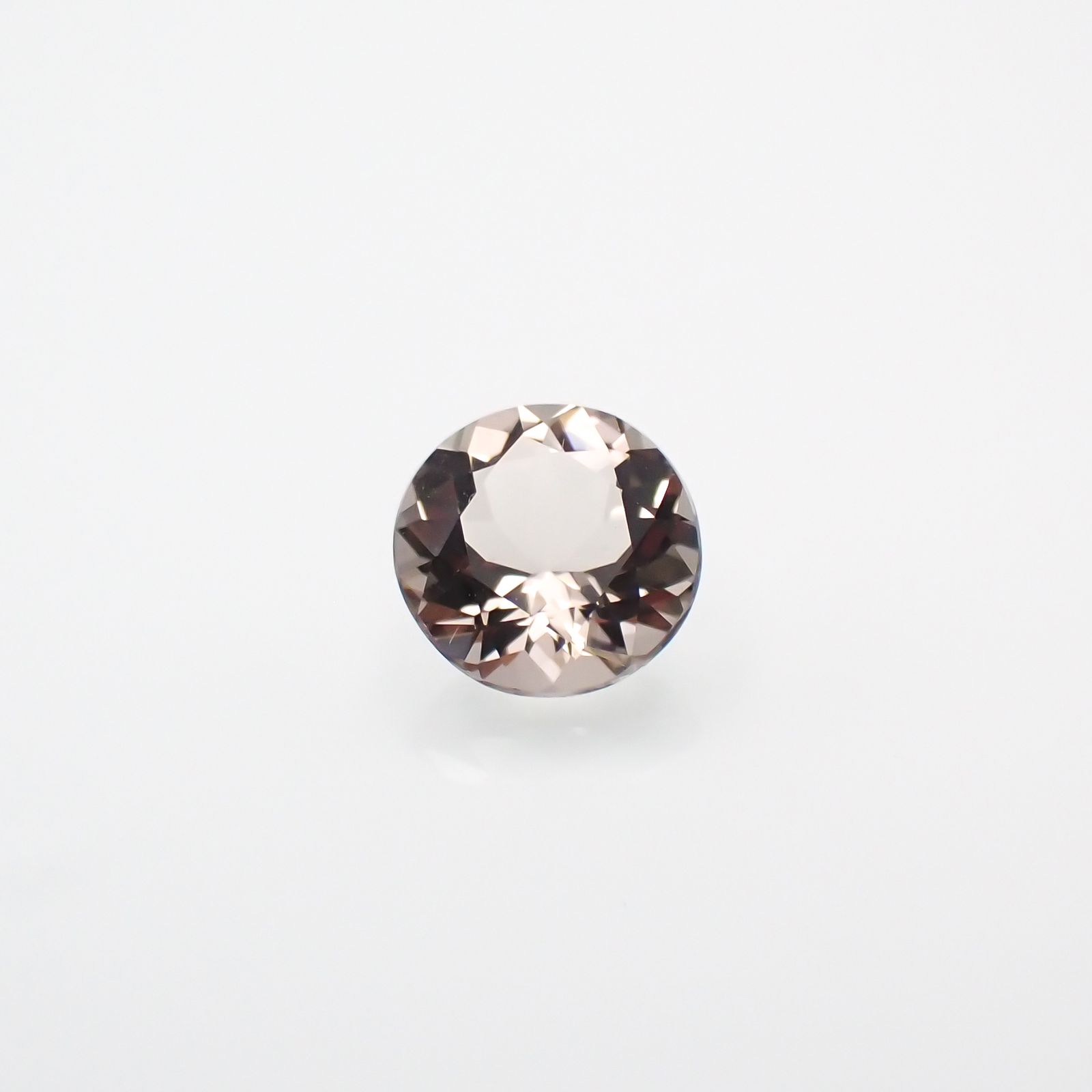 含バリウム・サニディン(宝石名サニディン)ドイツ産 0.61ct 識別済[231224968]5.6x5.6mm前後