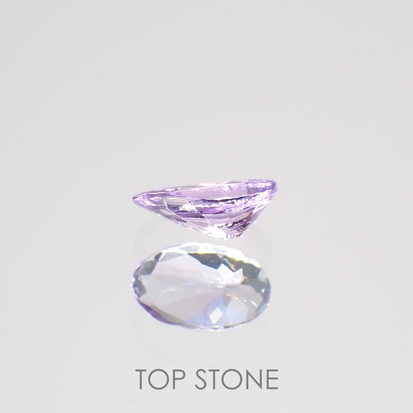 ラベンダーゾイサイト(宝石名ゾイサイト)タンザニア産 0.17ct 識別済[220115068]4.7x2.9mm前後