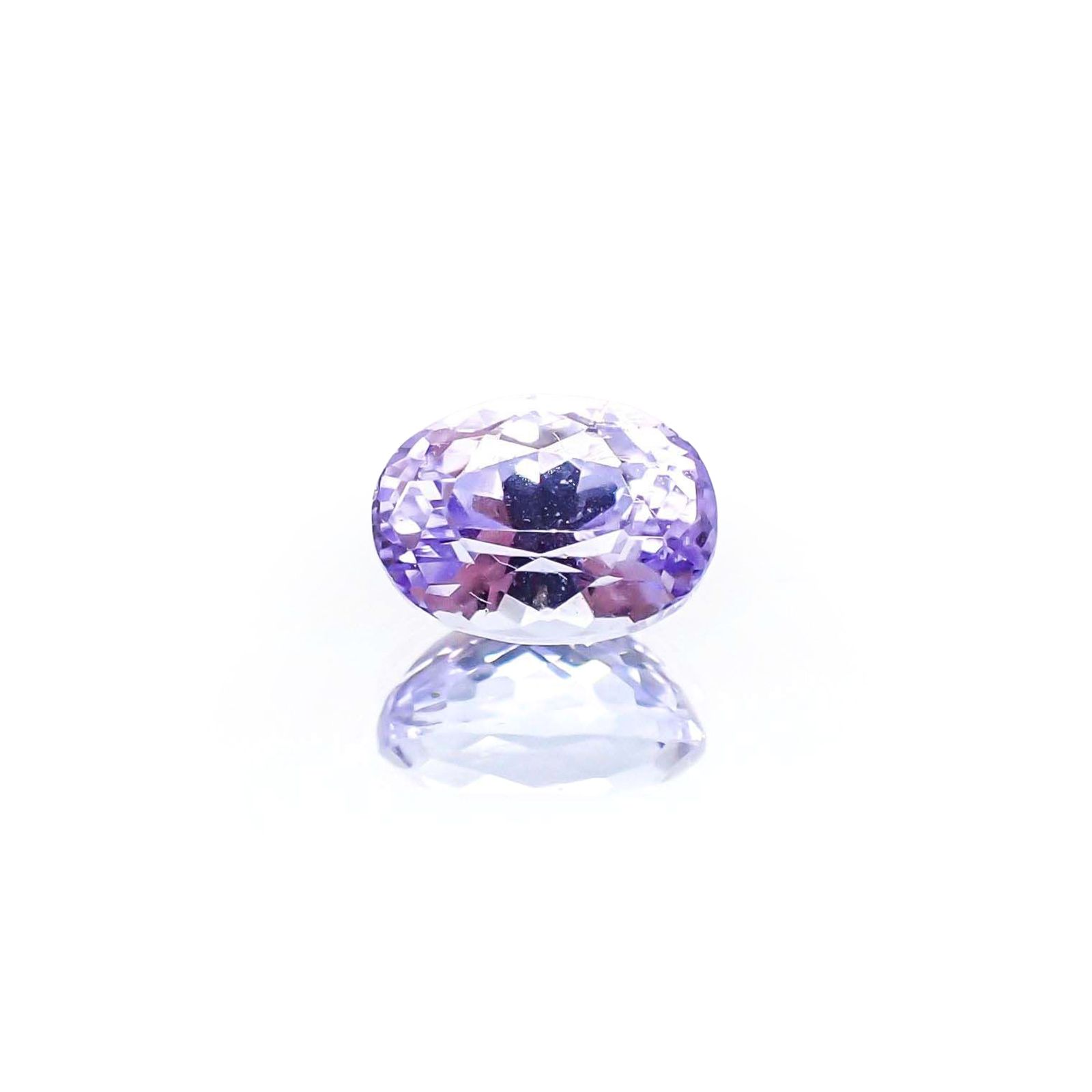 タンザナイト(宝石名タンザナイト)タンザニア産 識別済 1.17ct / 7.1x5.1mm前後 [230723005]
