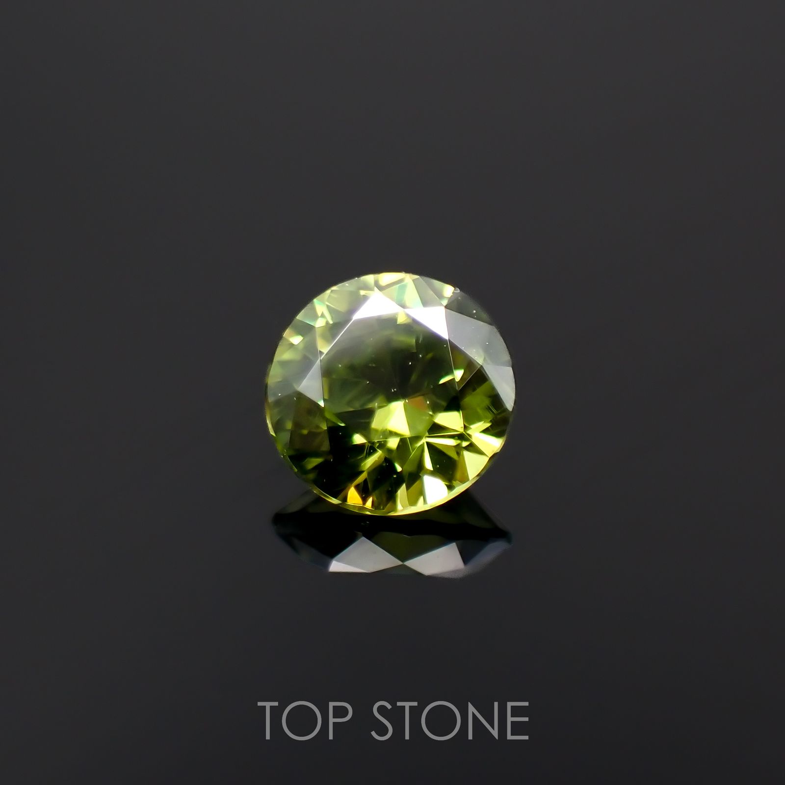 デマントイドガーネット(宝石名デマントイド・ガーネット)ロシア産 0.26ct 識別済[221219463]3.8x3.9mm前後