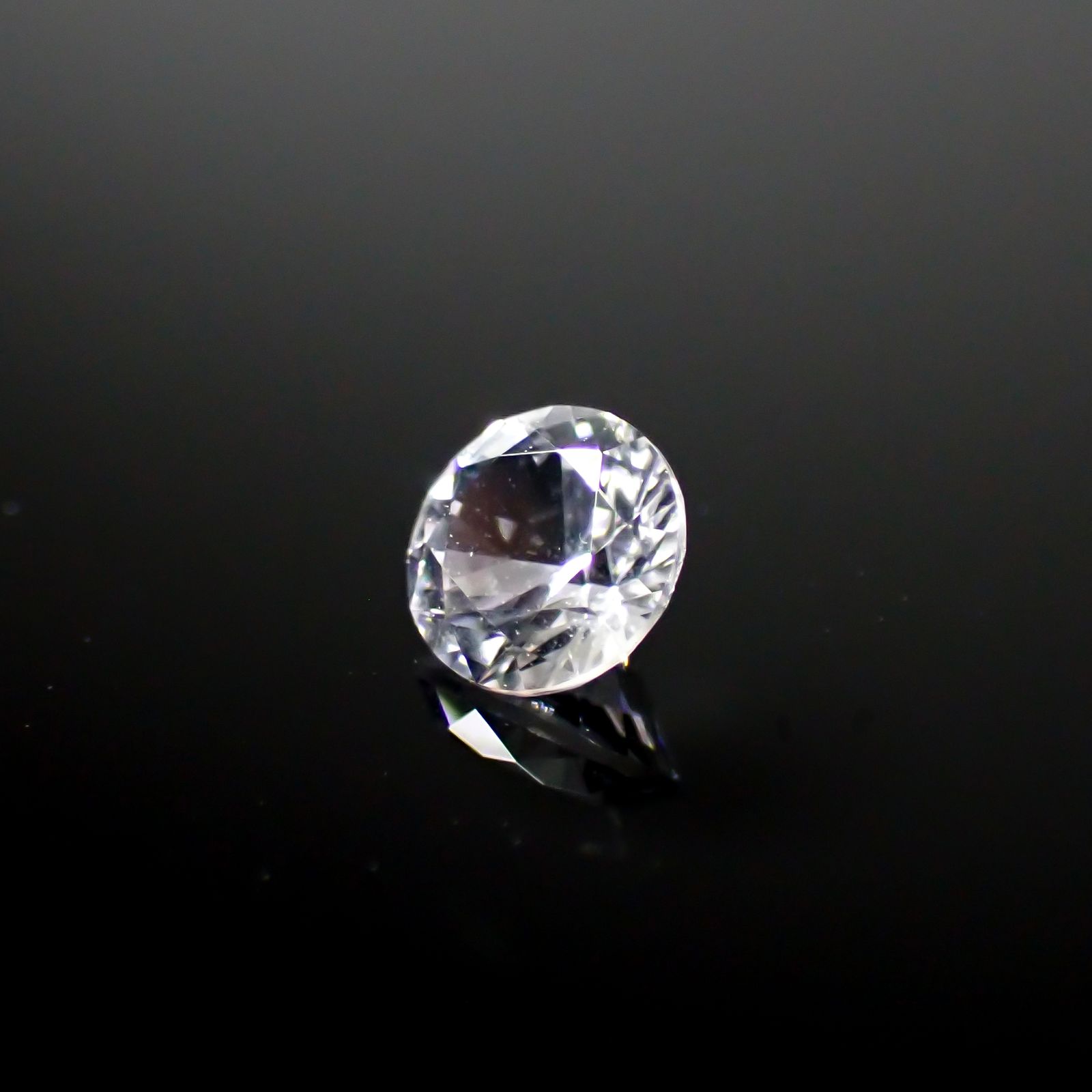 フェナカイト ロシア産 0.28ct [241129481]4.2x4.2mm前後 | TOP STONE(トップストーン)