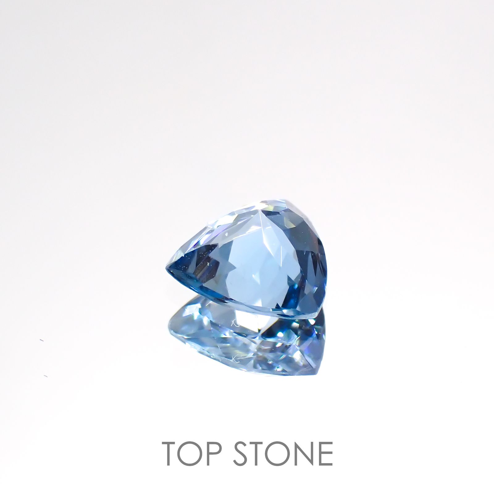 サンタマリアアクアマリン ブラジル産 0.55ct[220114050]6.2x5.9mm前後