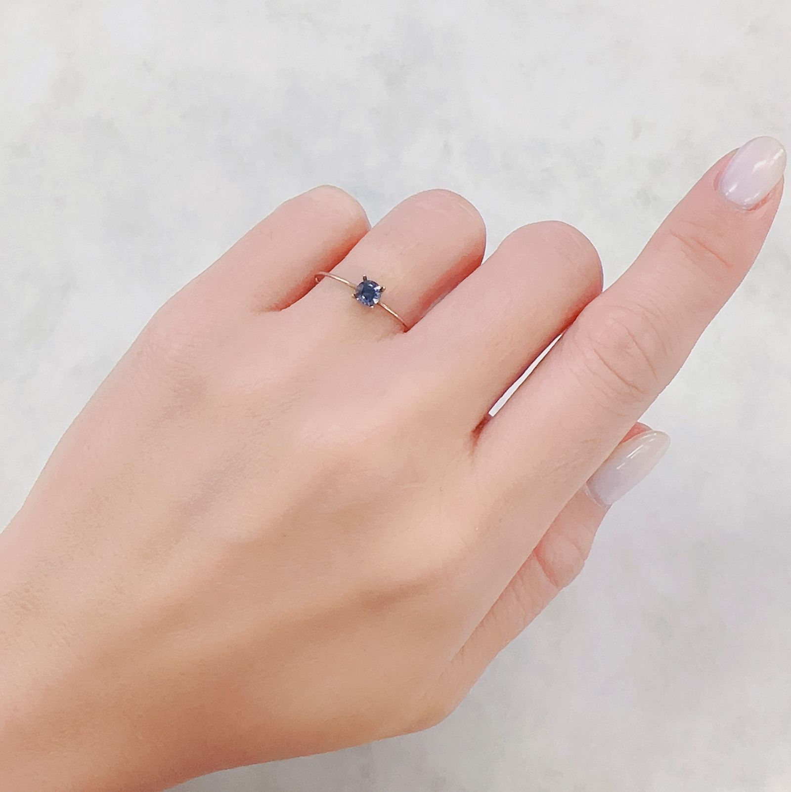 グレイッシュブルースピネル(宝石名スピネル)ビルマ/マダガスカル産 0.26ct[230722672]3.9x3.9mm前後