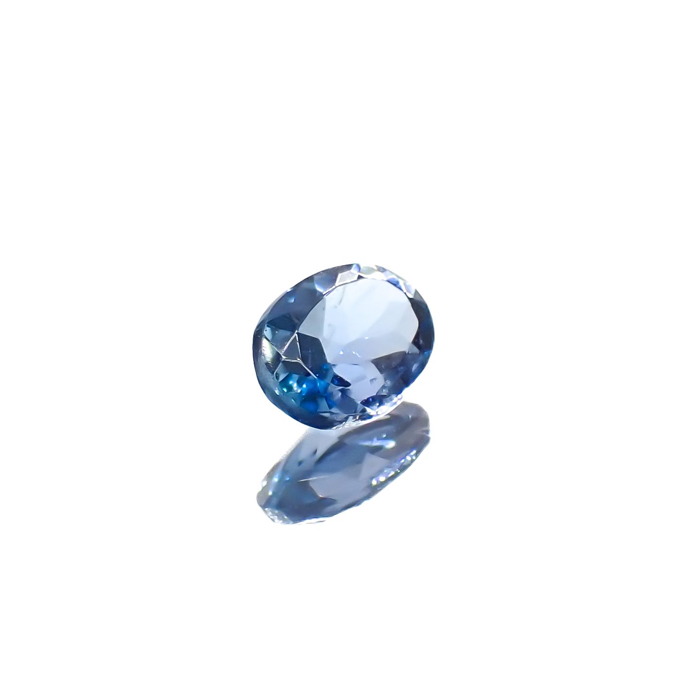 タトゥーアクアマリン ブラジル・ミナスジェライス州タトゥー鉱山産 0.13ct[240427167]4x3mm前後