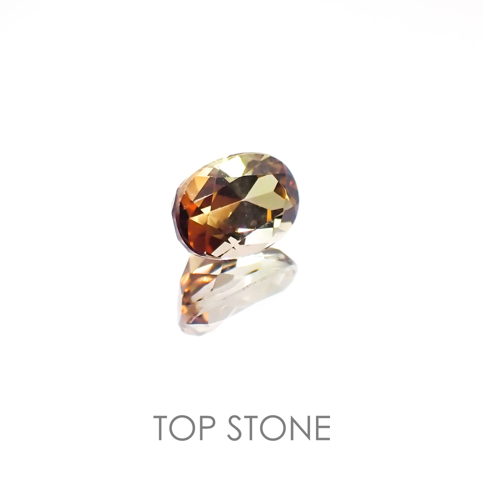 バイカラーアンダリュサイト スリランカ産 ルース 0.64ct[20117461]6.1×4.2mm前後