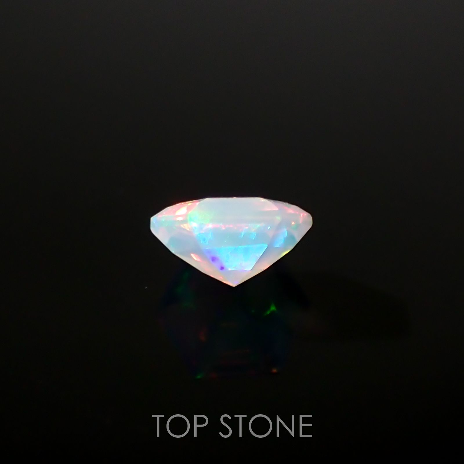 ◇ヘキサゴンカット◇エチオピアオパール(宝石名オパール)エチオピア産 0.29ct 識別済[220115473]4.8x4.7mm前後