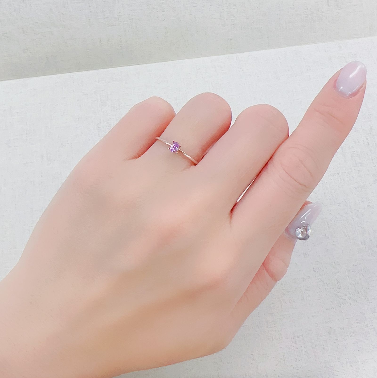 ネオンピンクサファイア スリランカ産 0.15ct[230421523]3.5x2.4mm前後