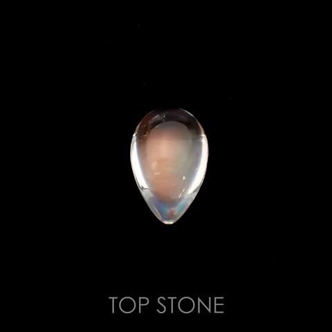 ◇バフカット◇レインボームーンストーン(宝石名ラブラドライト)マダガスカル産 0.82ct 識別済[220515916]7.9x5mm前後