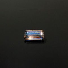 レインボースキャポライト ブラジル産 0.67ct / 7.9x3.9mm前後 [250931058]