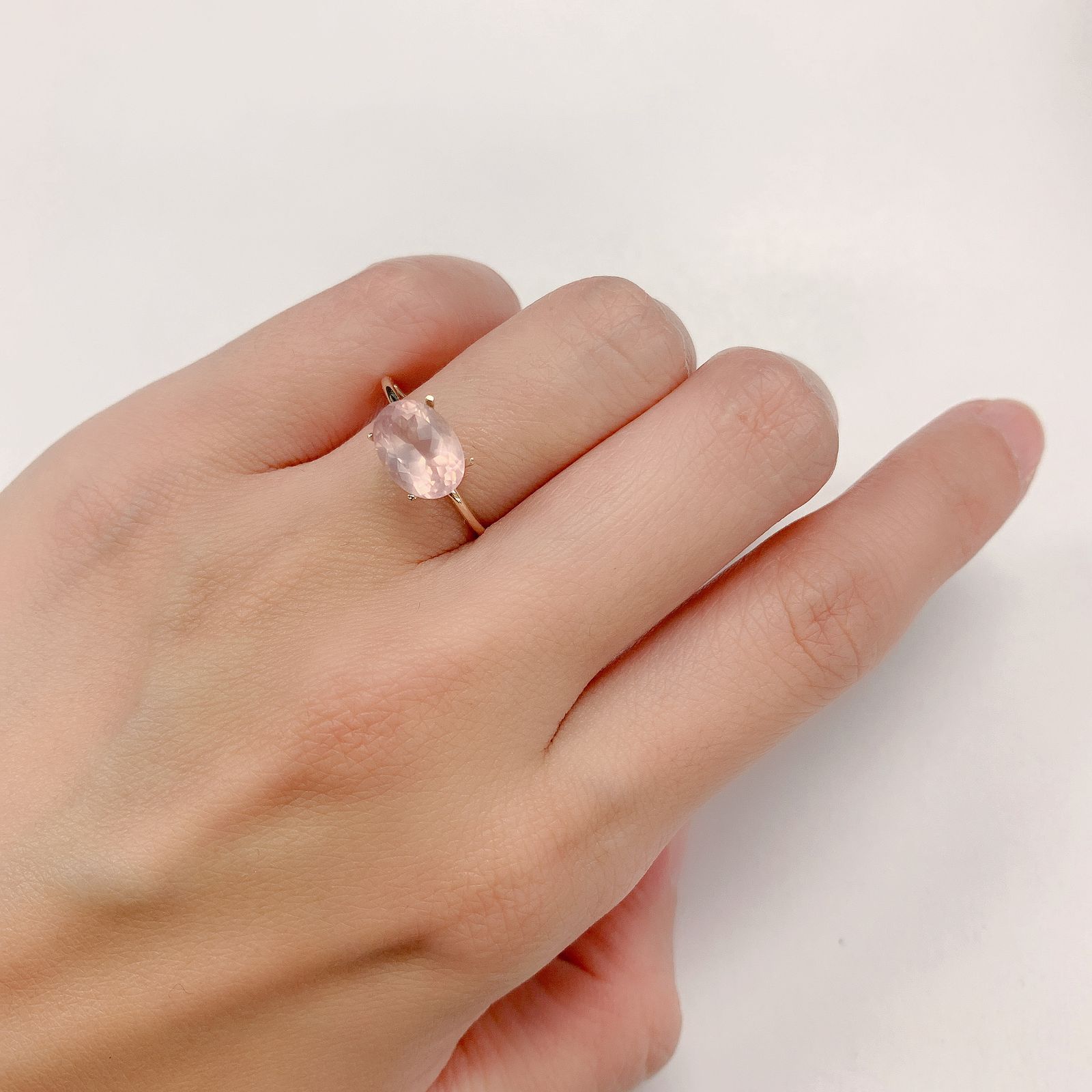 ディープローズクォーツ(宝石名ローズ・クォーツ) モザンビーク産 1.68ct 識別済[20095384]8.9×6.7mm前後