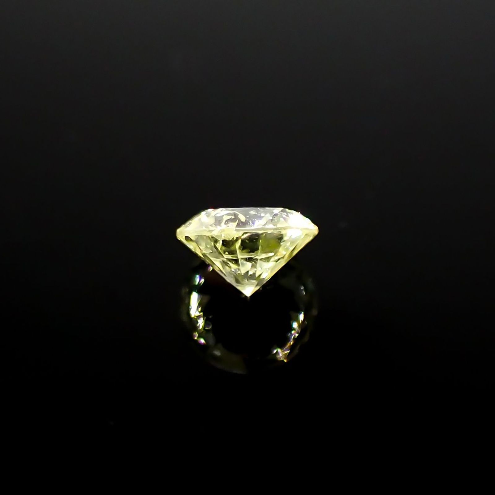 ライトイエローダイヤモンド TTLC |  I  0.10ct / 2.9x2.9mm前後 [260626882]
