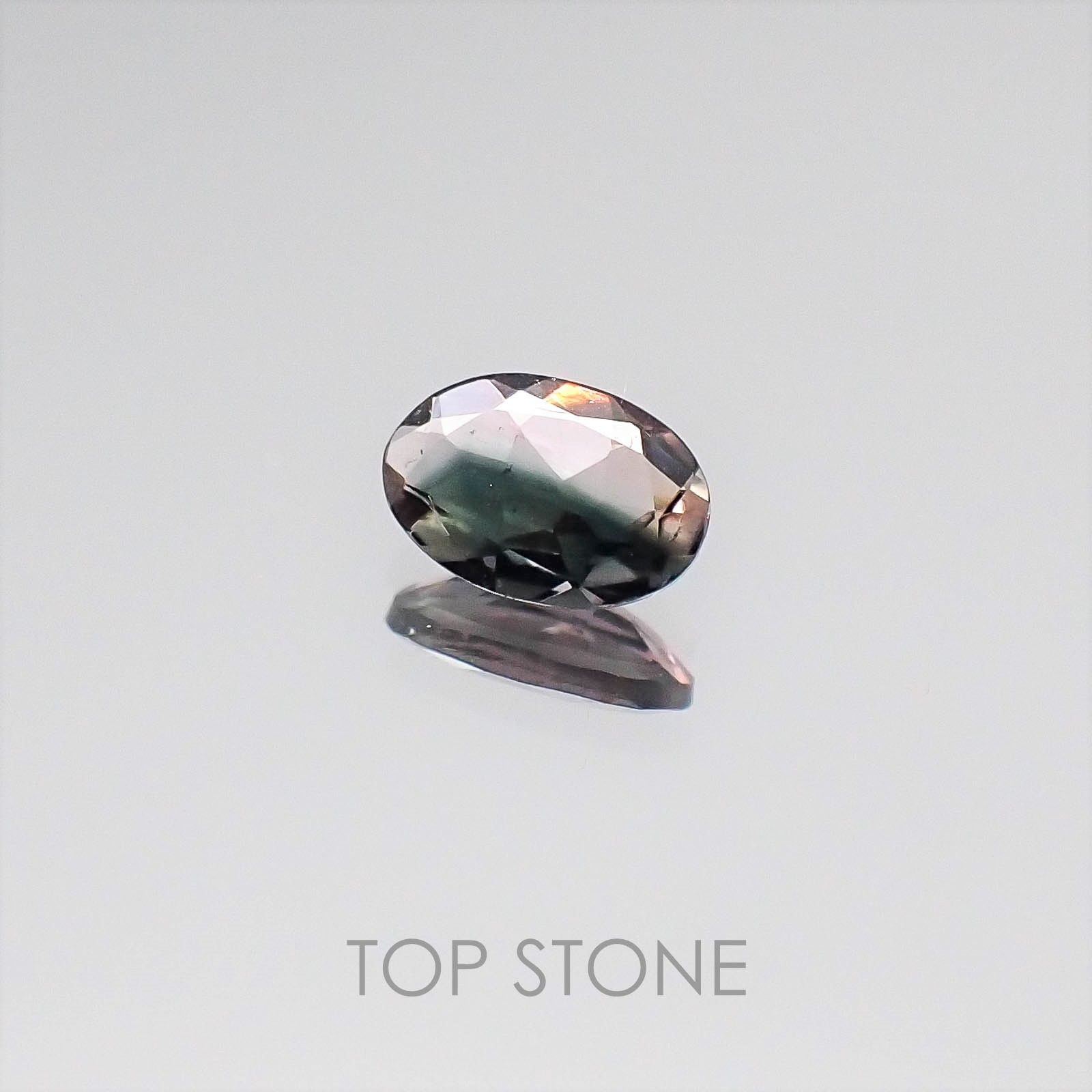 バイカラートルマリン(宝石名バイカラー・トルマリン) ブラジル産 0.38ct 識別済[20073784]6.2×4.1mm前後