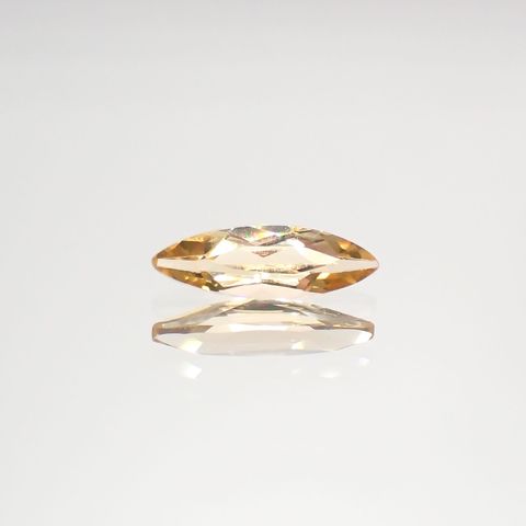 インペリアルトパーズ(宝石名トパーズ)ブラジル産 0.78ct 識別済[220114961]11x3.6mm前後