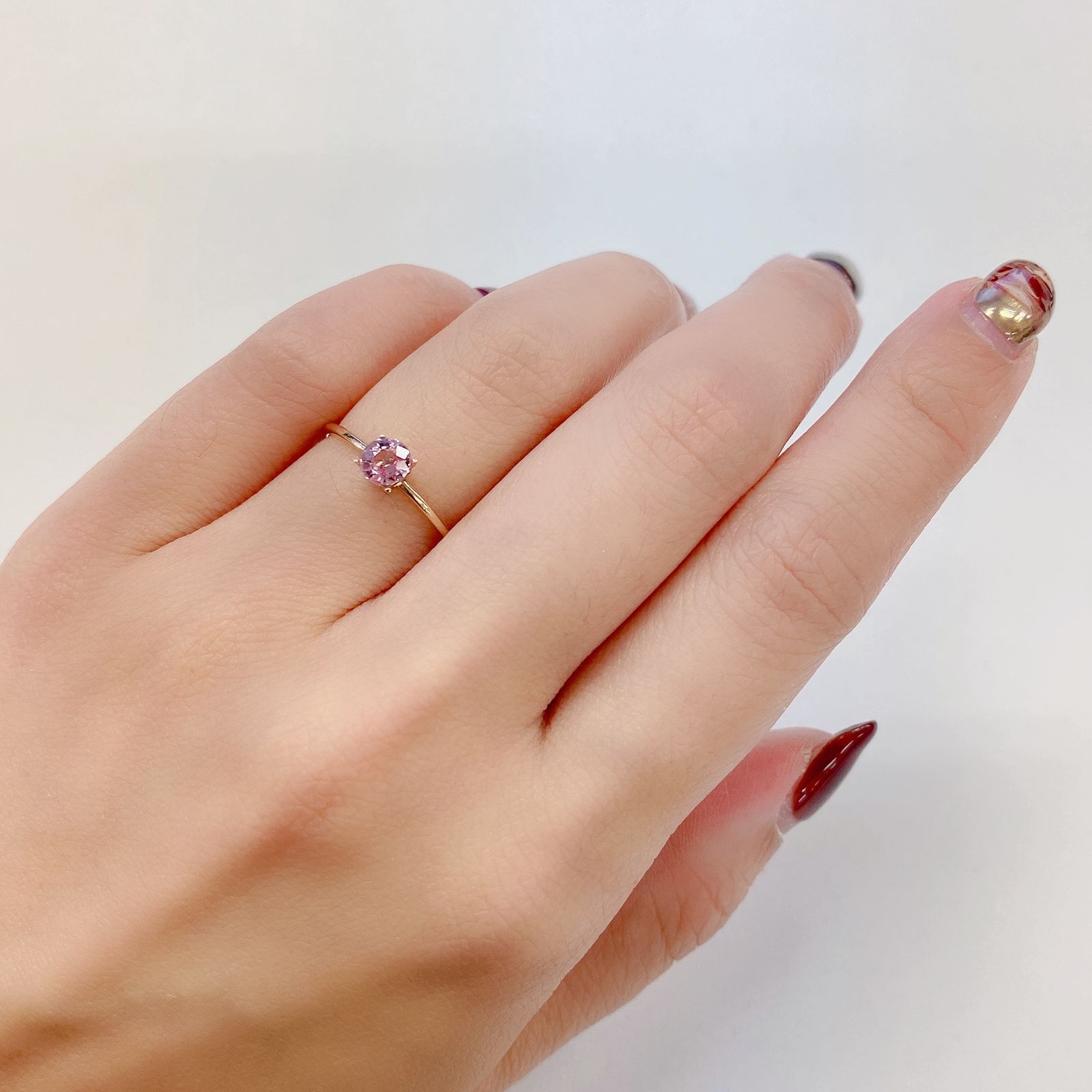 パパラチャサファイア(宝石名サファイア/別名パパラチャ・サファイア) スリランカ産 0.483ct ソ付(日独)[210711680]4.6×4.2mm前後