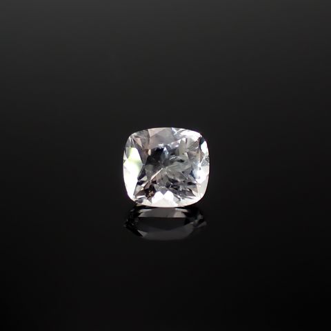 フェナカイト(宝石名フェナカイト)マダガスカル/ブラジル産 0.98ct 識別済[240628186]6.1x5.7mm前後