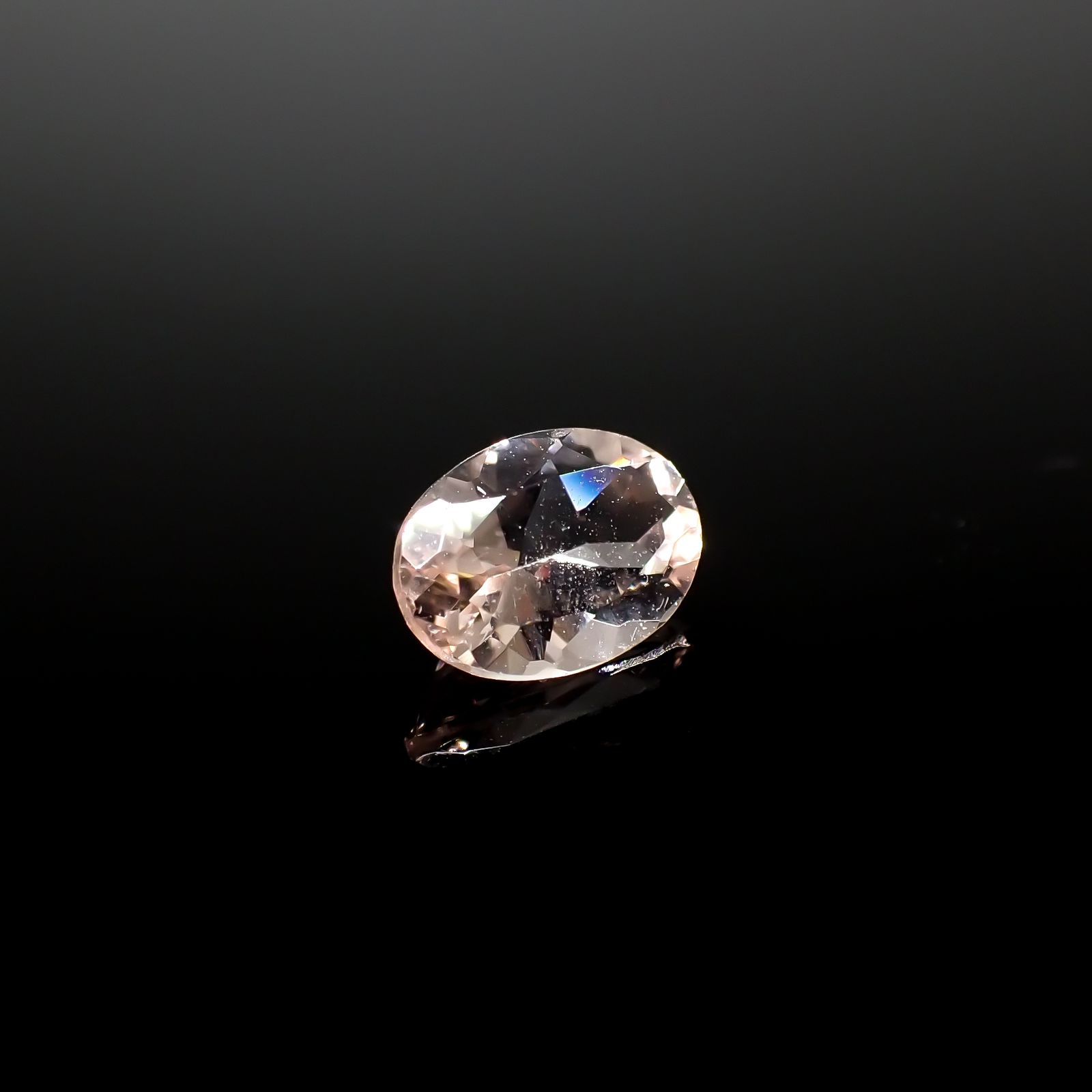 モルガナイト モザンビーク/ブラジル産 0.64ct[240326781]6.9x4.9mm前後