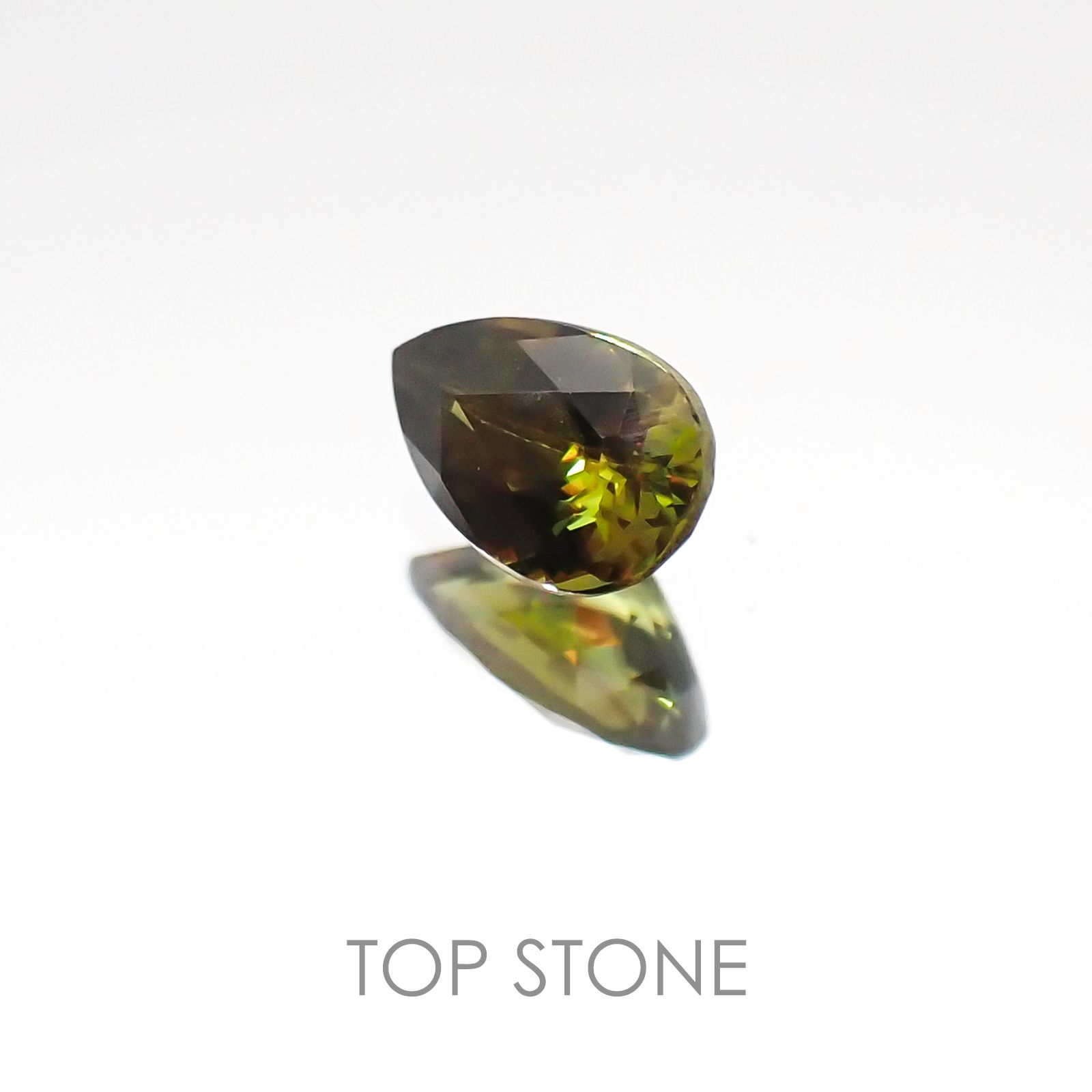 スフェーン パキスタン産 ルース 0.18ct[20107041]4.5×3mm前後