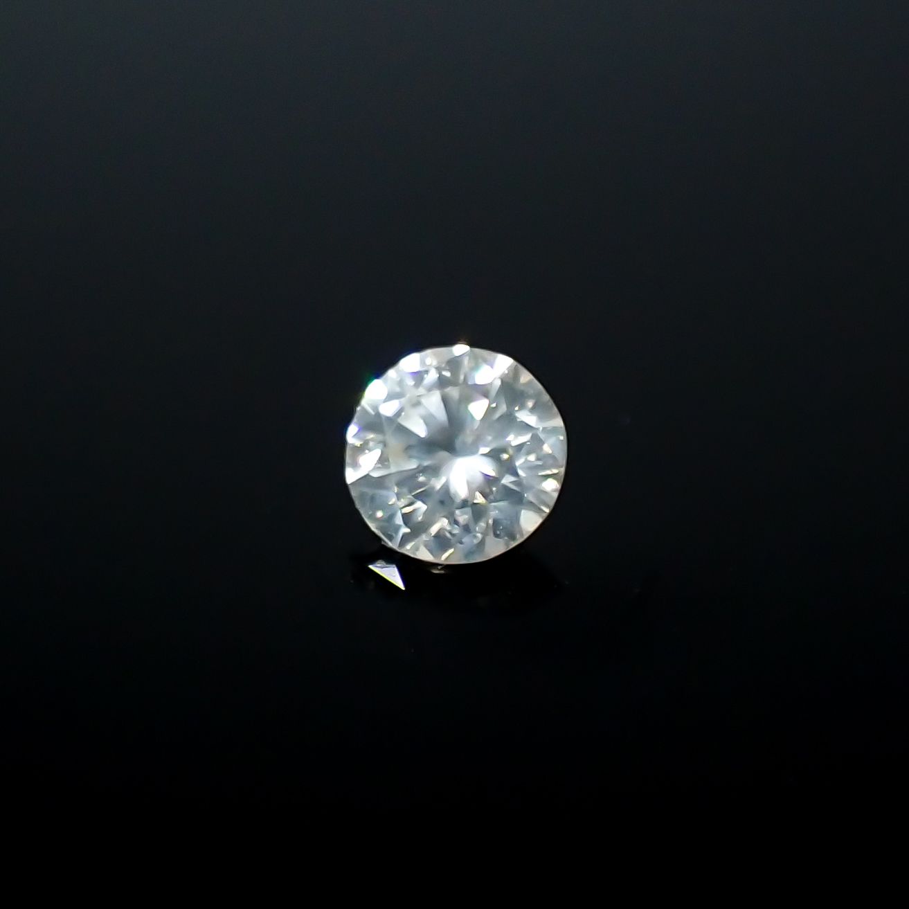 シルキーダイヤモンド 0.097ct[240326617]2.8x2.8mm前後