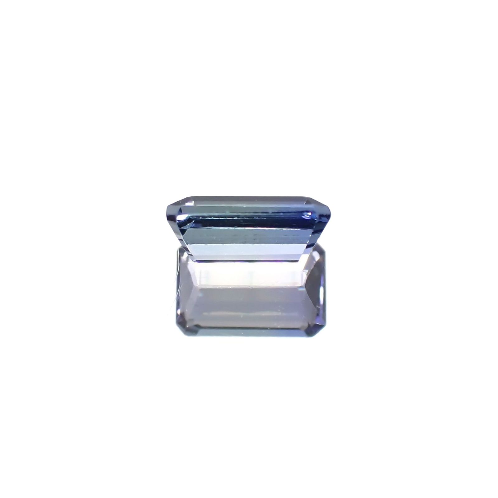 パーティカラータンザナイト(宝石名パーティカラード・ゾイサイト) タンザニア産 ソ付(彩珠) 0.642ct / 6.1x3.9mm前後 [260311844]