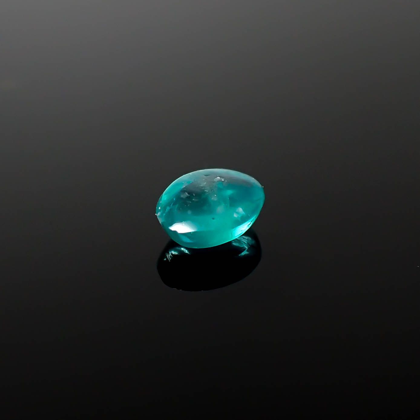 アウイナイト フルオレッセンス アフガニスタン産 0.15ct[240326762]4.3x3.3mm前後