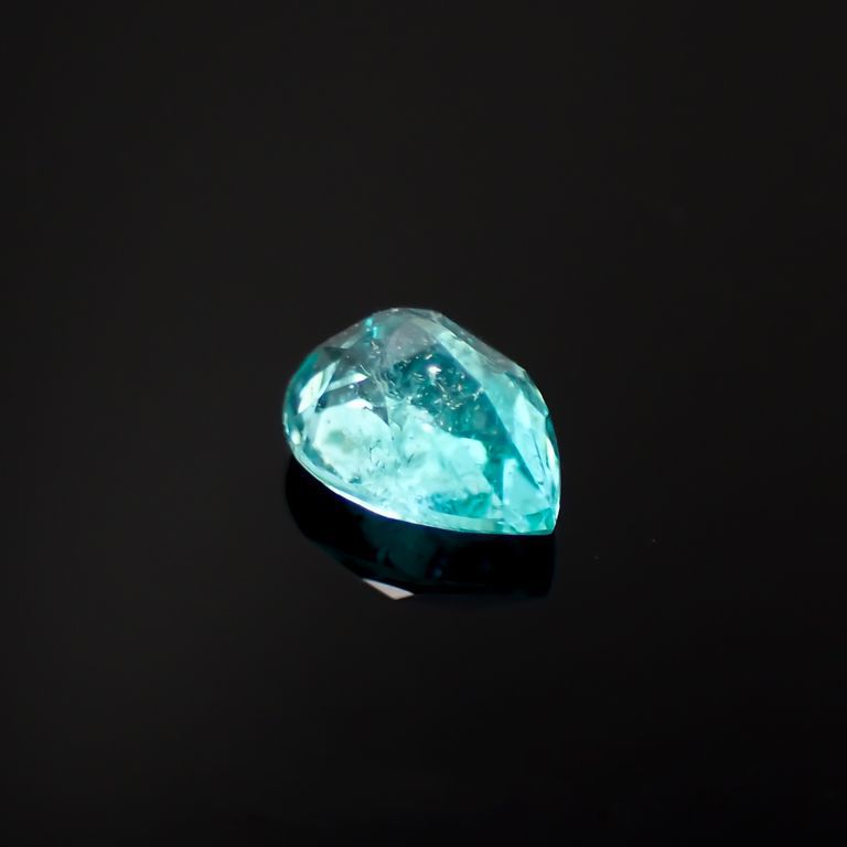 パライバトルマリン(宝石名トルマリン/別名パライバ・トルマリン)ブラジル・キントス鉱山産 0.246ct ソ付(宝貴協)[221018737]4.6x3.4mm前後
