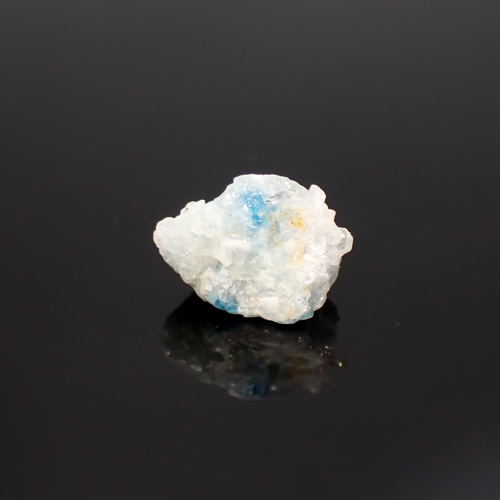 ユークレース 原石 ブラジル産 4.46ct[220515759]13.1x8.8mm前後