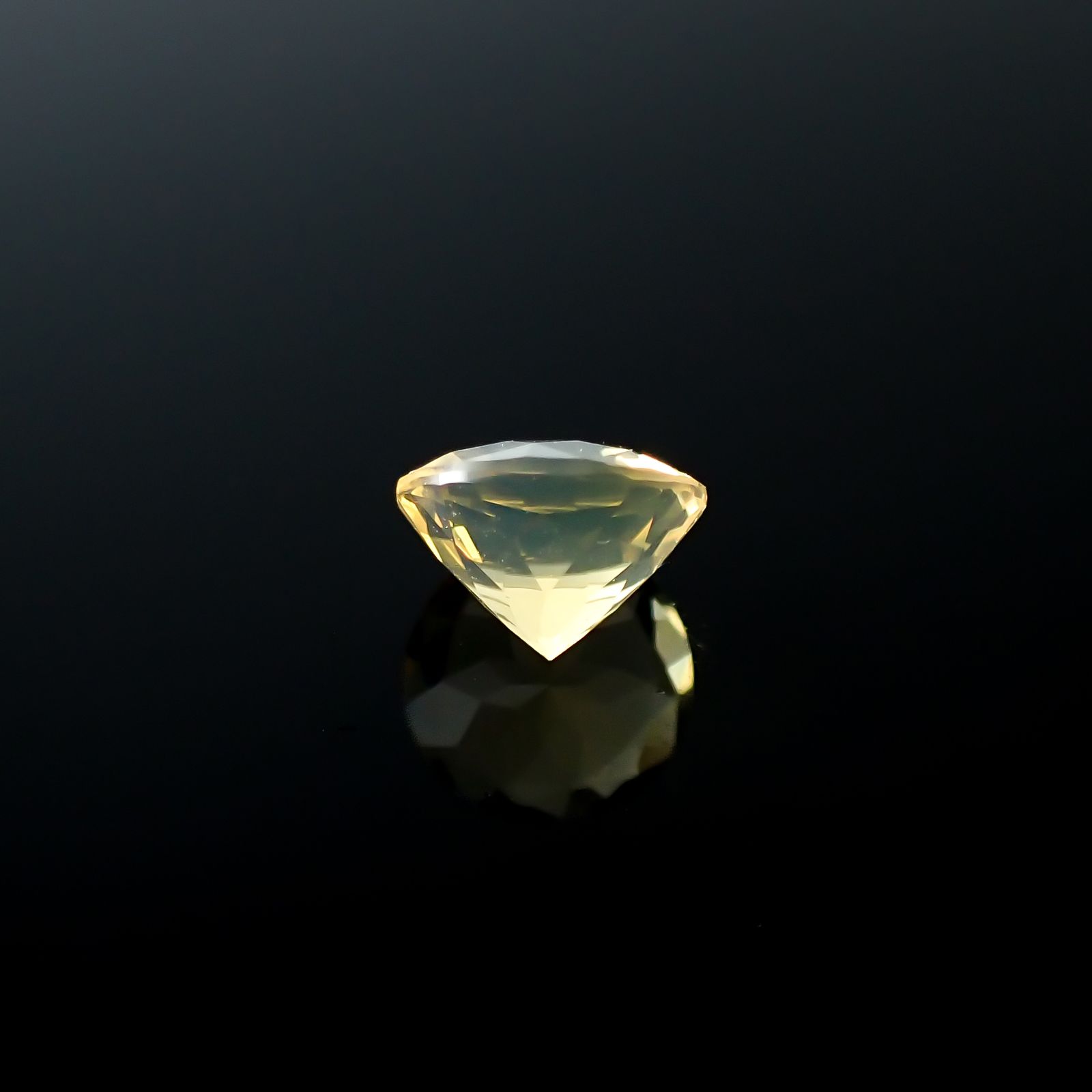 イエローオパール メキシコ産 0.99ct[240226193]7.3x7.3mm前後