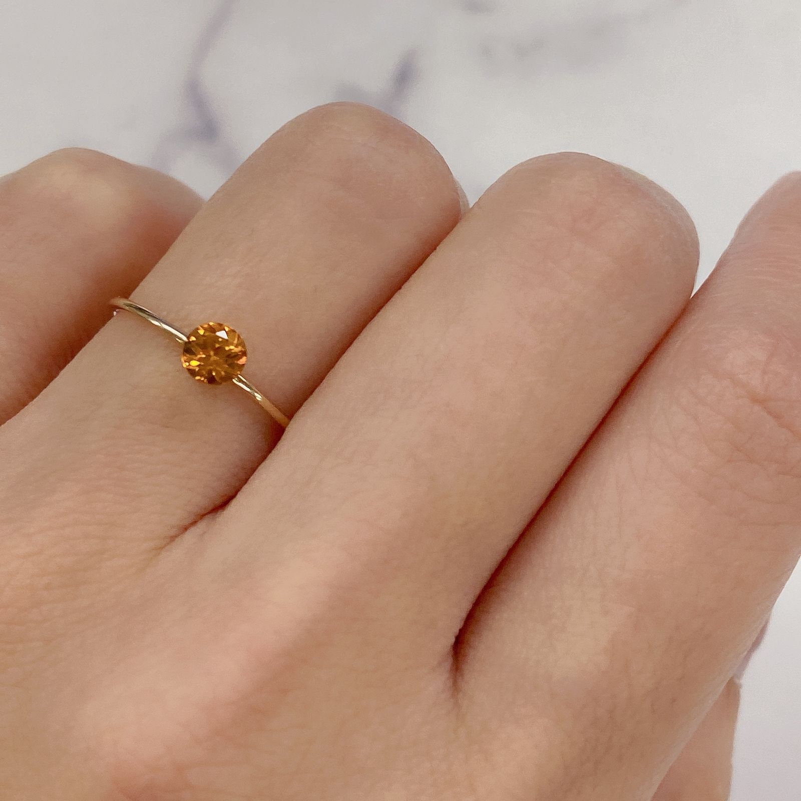 スペサルティンガーネット マンダリンオレンジカラー(宝石名スペサルティン・ガーネット) ケニア産 0.45ct 識別済[20084401]4.4×4.4mm前後