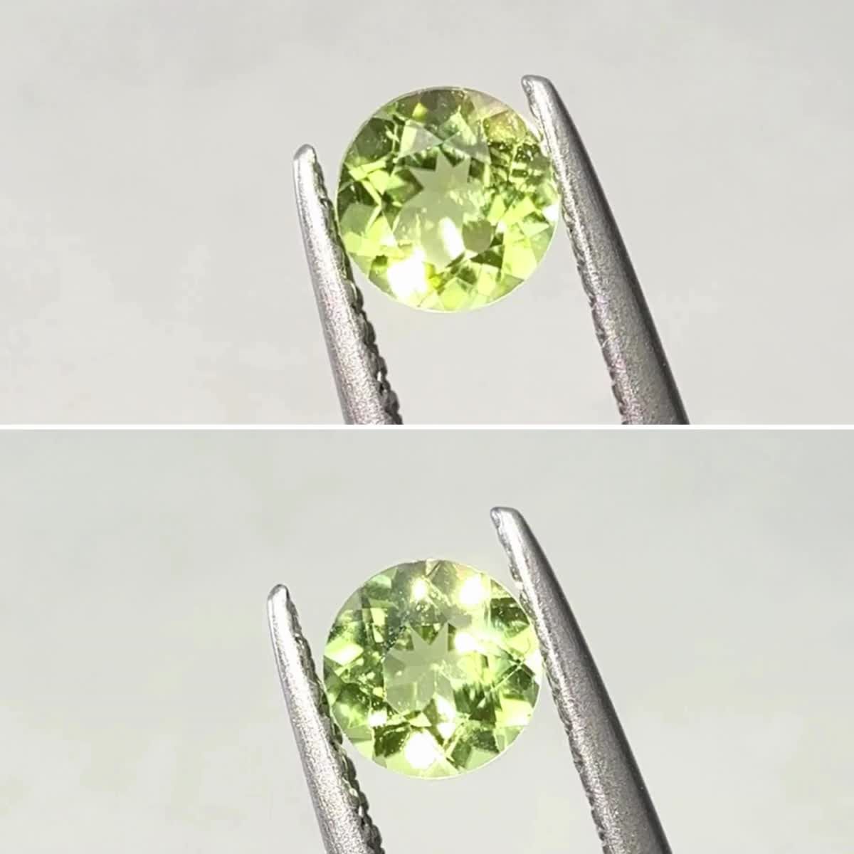 ◇ペアセット◇ペリドット 中国産 0.97ct(2pcs合計) / 5x4.9mm前後