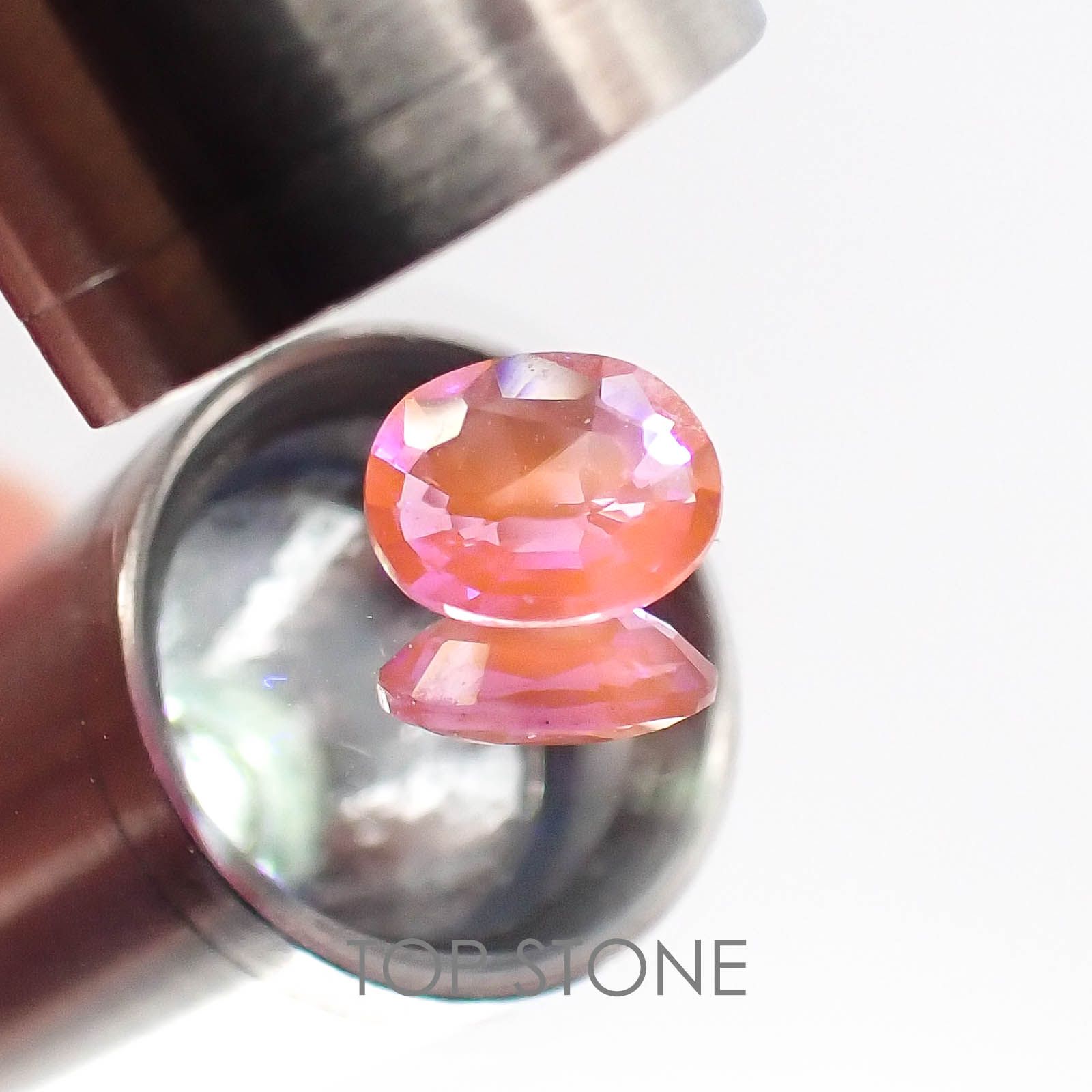 ハックマナイト アフガニスタン産 ルース 0.28ct[20074167]5.3×4.1mm前後