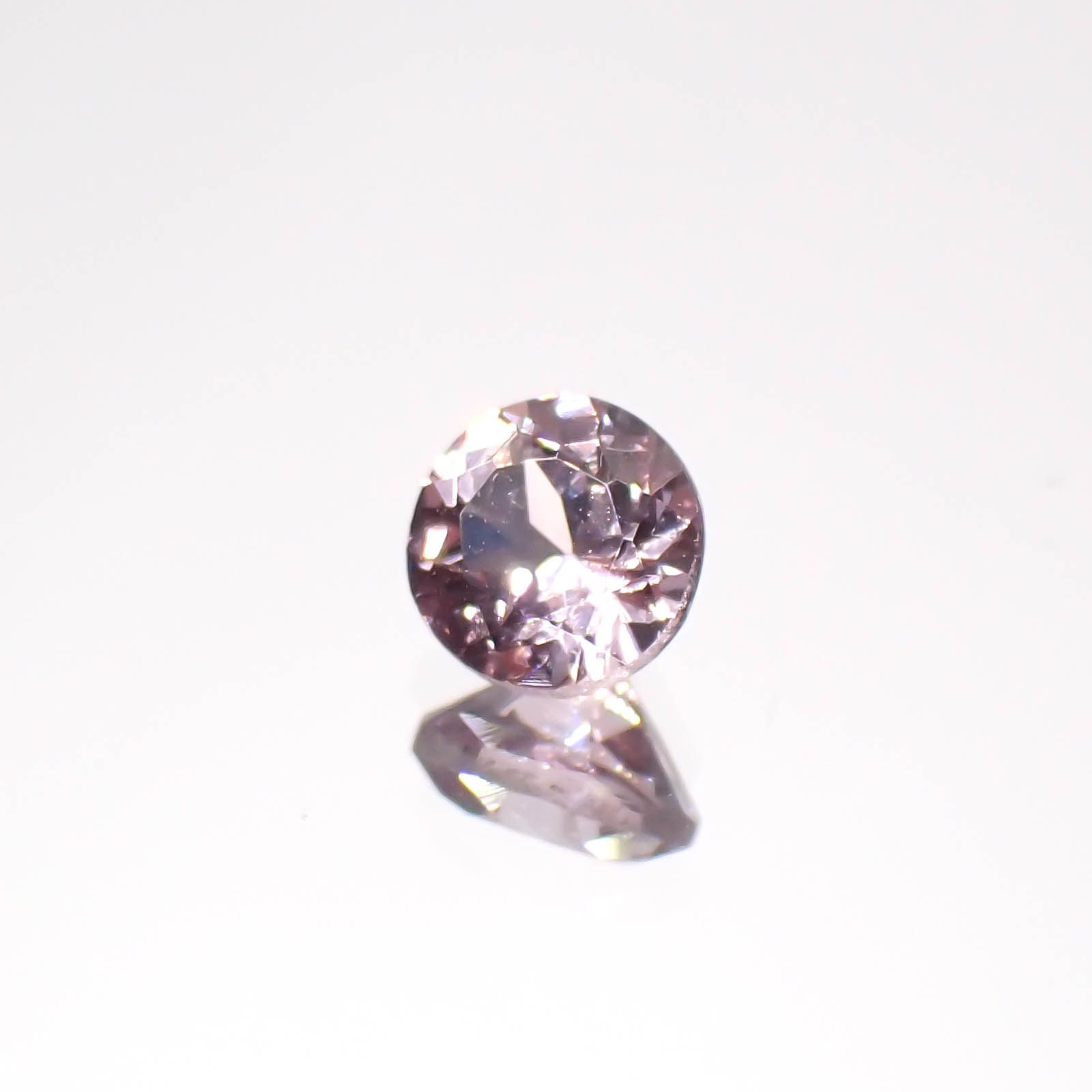 ドラゴンガーネット タンザニア産 0.35ct[230722961]4.1x4mm前後
