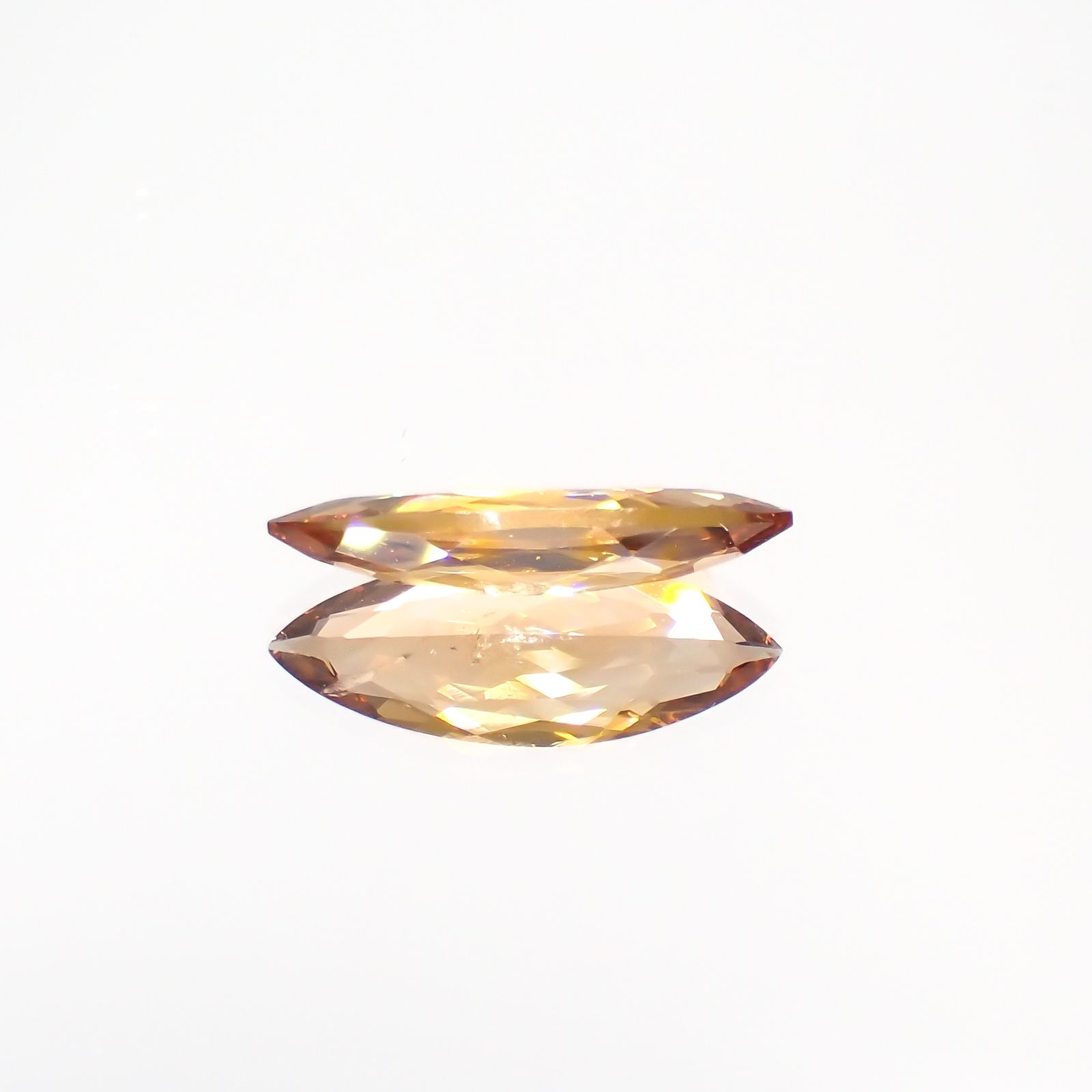 マグネシオアキシナイト フルオレッセンス(宝石名マグネシオ・アキシナイト)タンザニア産 2.510ct ソ付(日独)[230421871]17.22x6.39mm前後