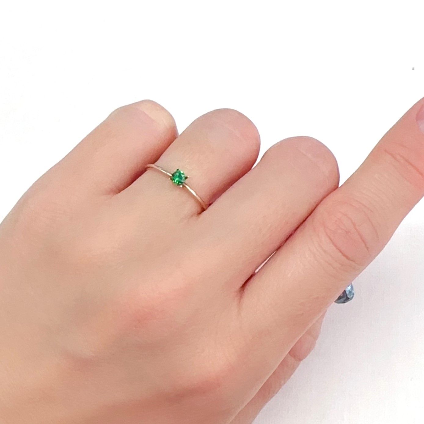 ツァボライト(宝石名グリーン グロッシュラー・ガーネット)タンザニア産 0.13ct 識別済[240226097]3.1x3.1mm前後