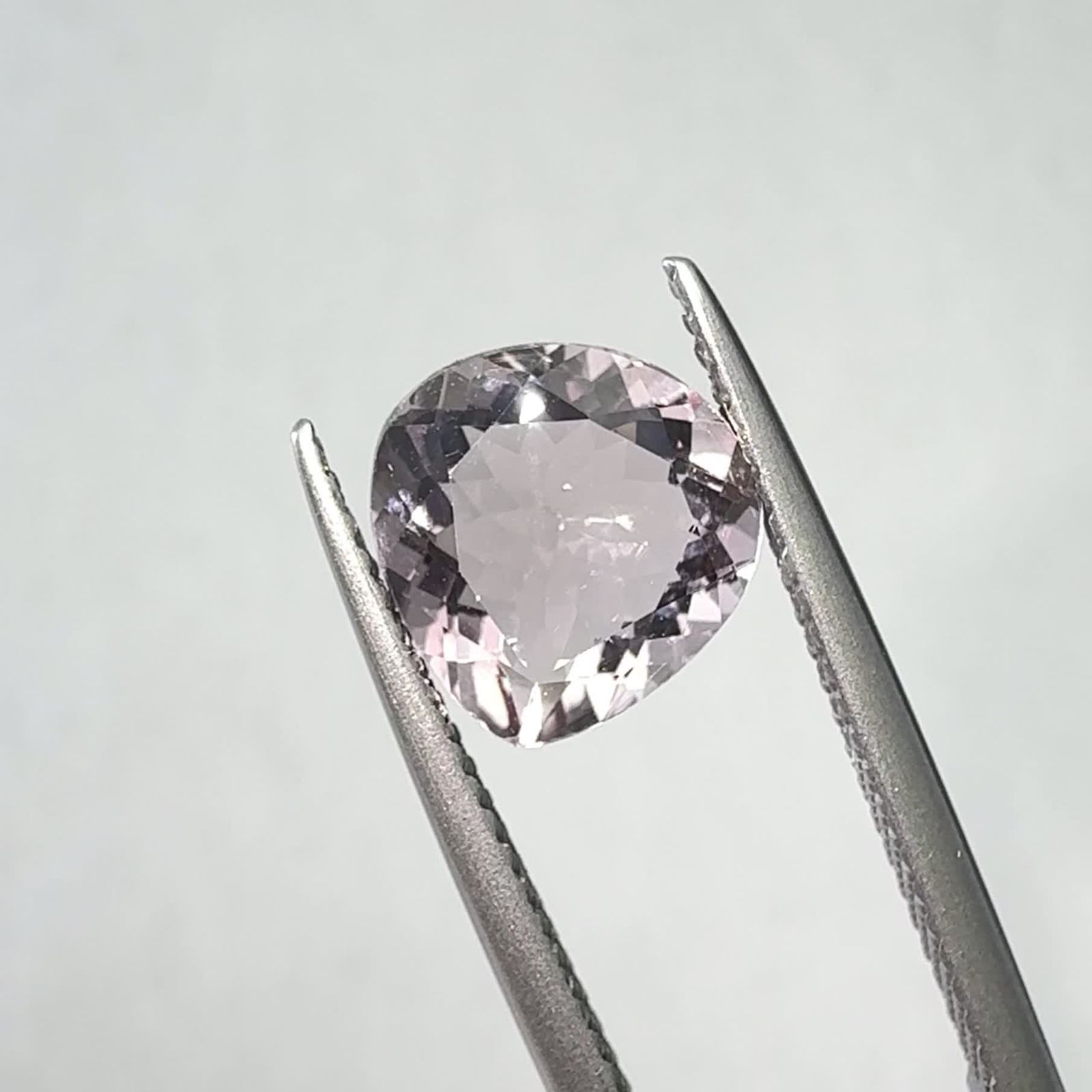 フローライト フルオレッセンス アフガニスタン産 2.76ct