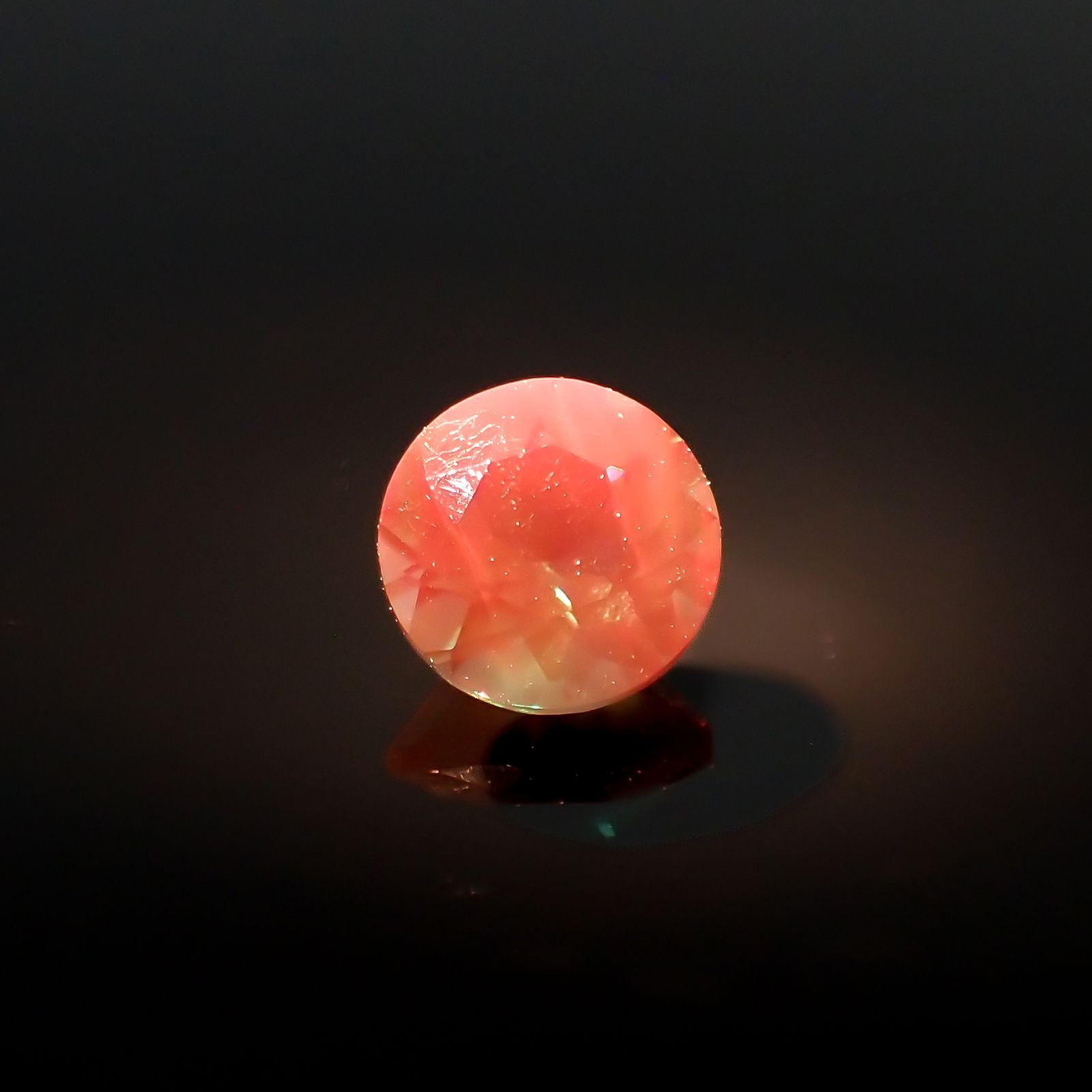 カラーチェンジアンデシン モンゴル産 0.45ct [230421468]5x5mm前後