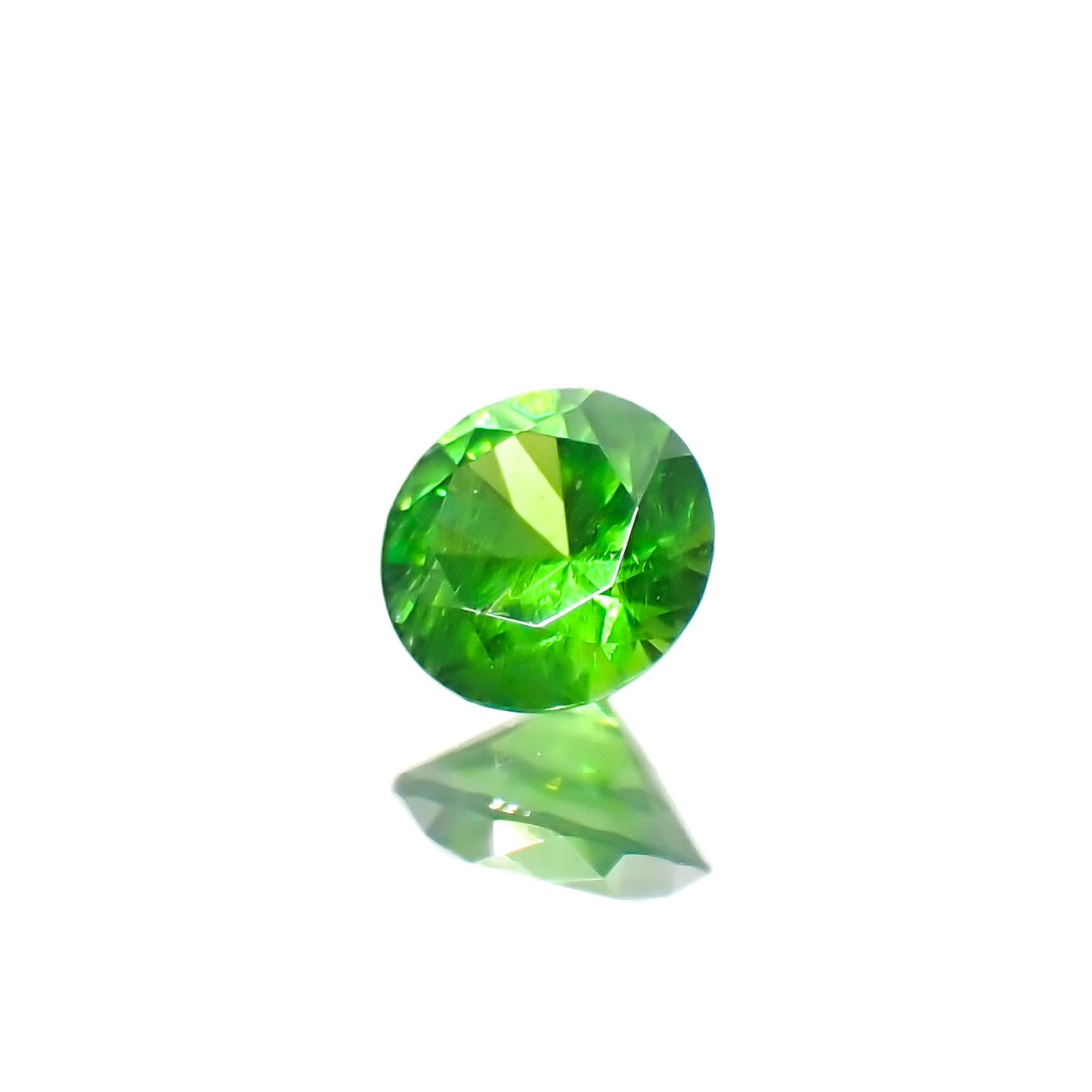 デマントイドガーネット ロシア産 0.14ct[231023652]3.2x3.2mm前後