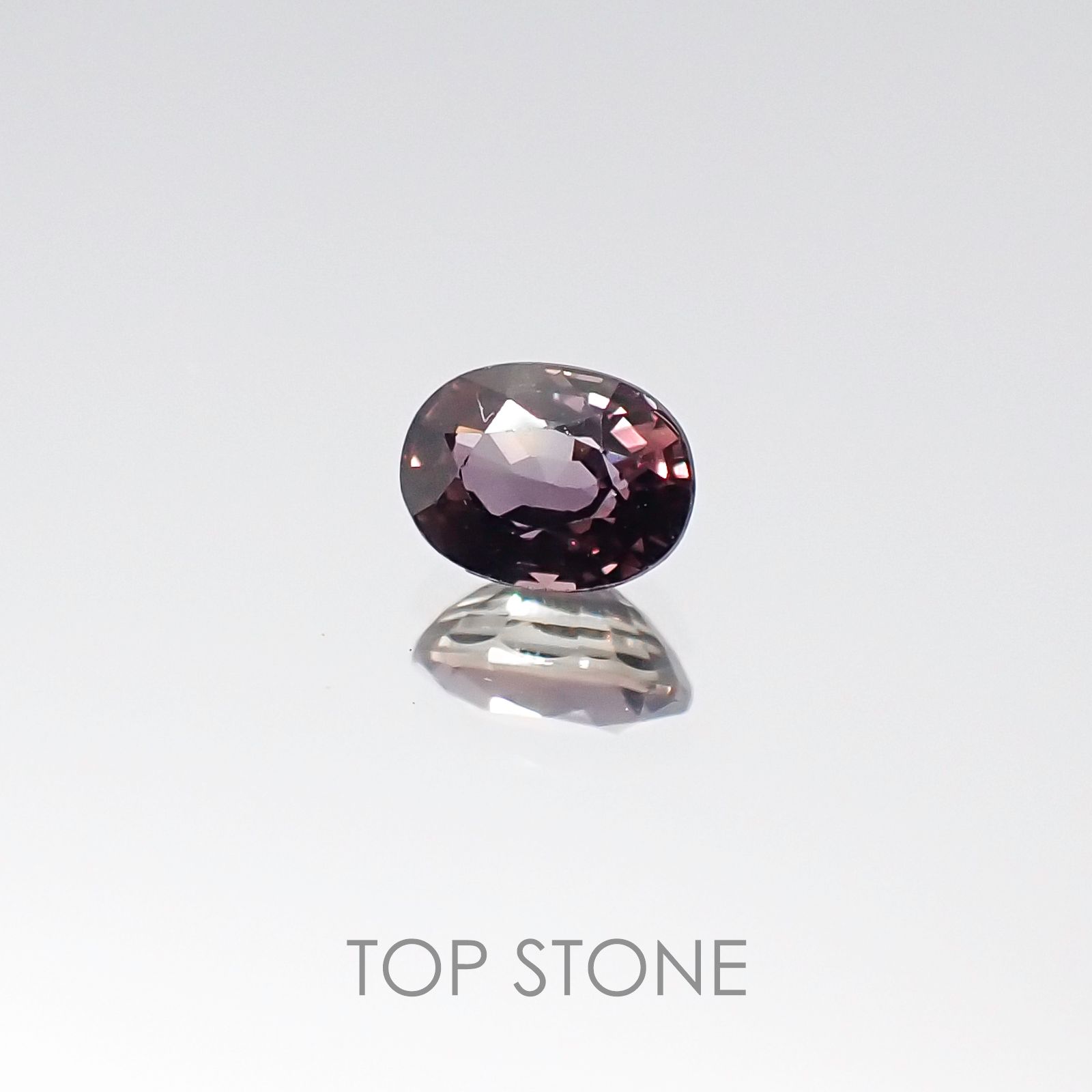 カラーチェンジサファイア非加熱(宝石名サファイア) タンザニア産 0.44ct 識別済[20096014]4.9×3.6mm前後