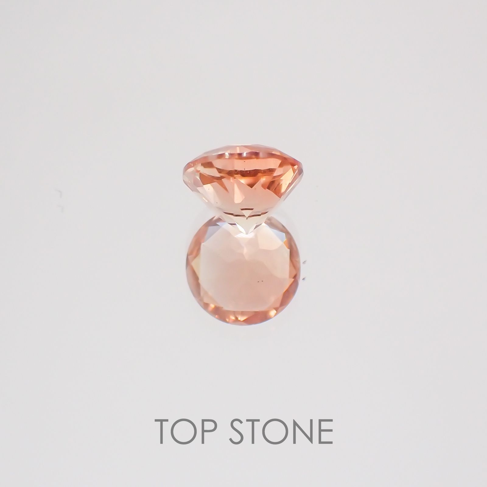 オレゴンサンストーン アメリカ産 ルース 0.78ct[20128874]5.9×5.9mm前後