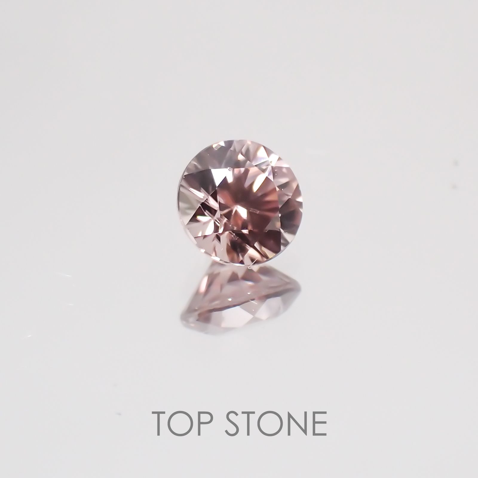 マラヤガーネット タンザニア産 ルース 0.38ct[21049373]4.1×4.1mm前後