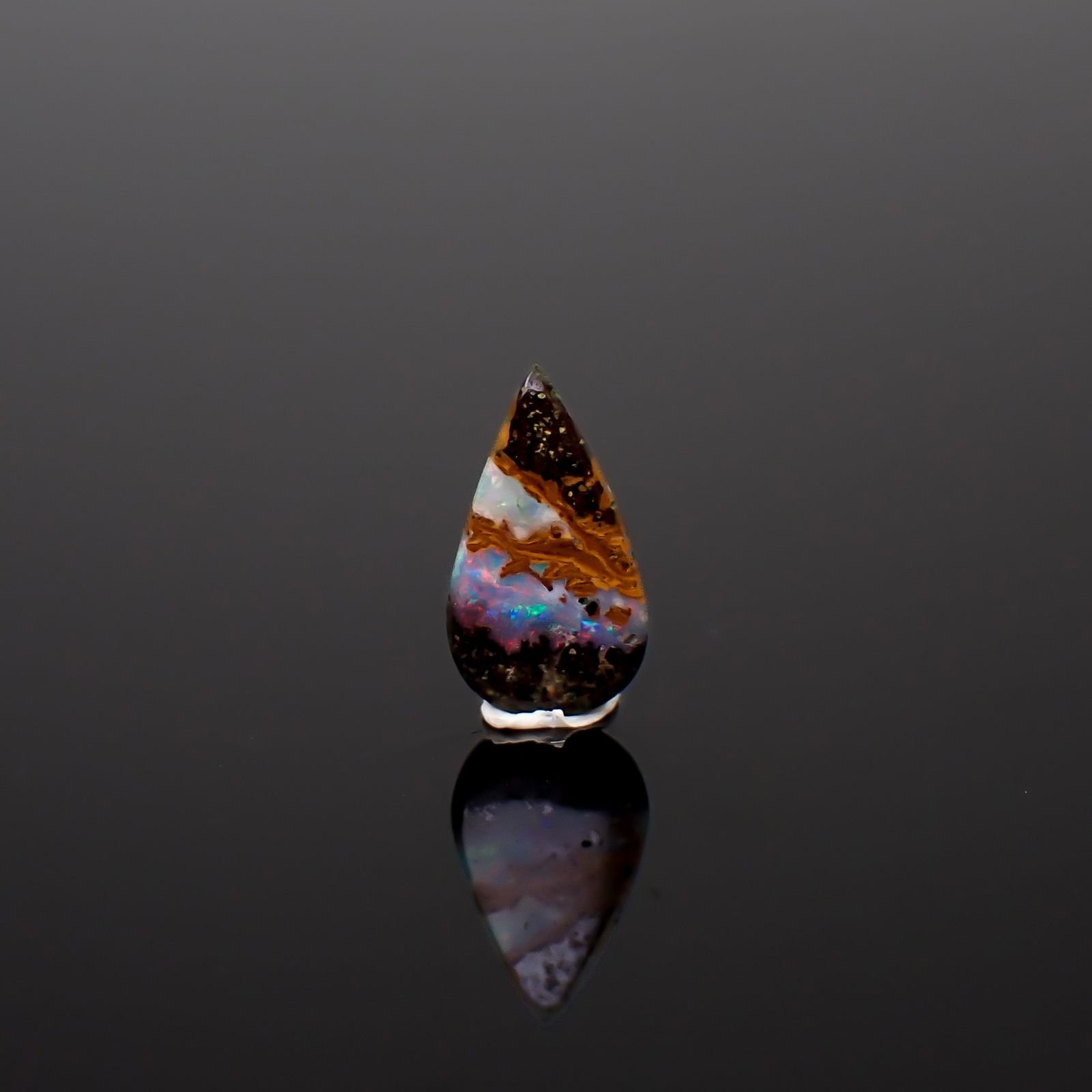 ボルダーオパール オーストラリア産 0.88ct / 10.9x6.2mm前後 [260933077]