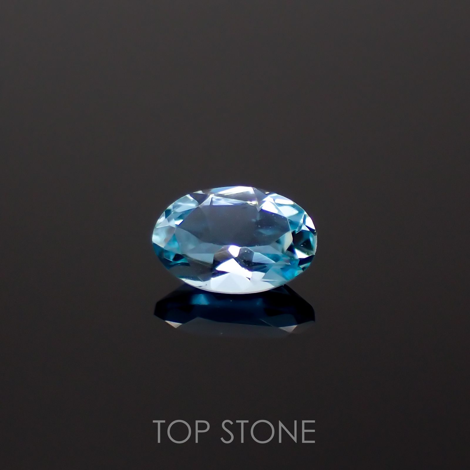 アクアマリン(宝石名アクアマリン)ナイジェリア産 0.38ct 識別済[230220741]6x4mm前後