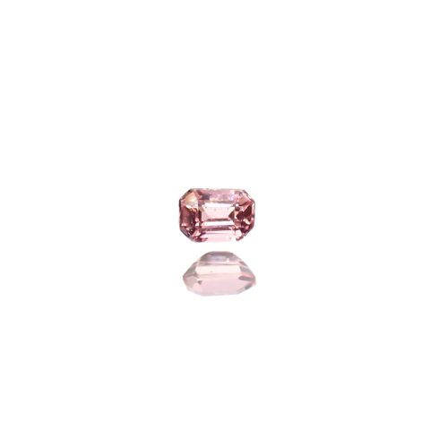 ヴェイリネナイト(宝石名ベイリネナイト)パキスタン産 0.028ct 識別済[240628340]2x1.5mm前後