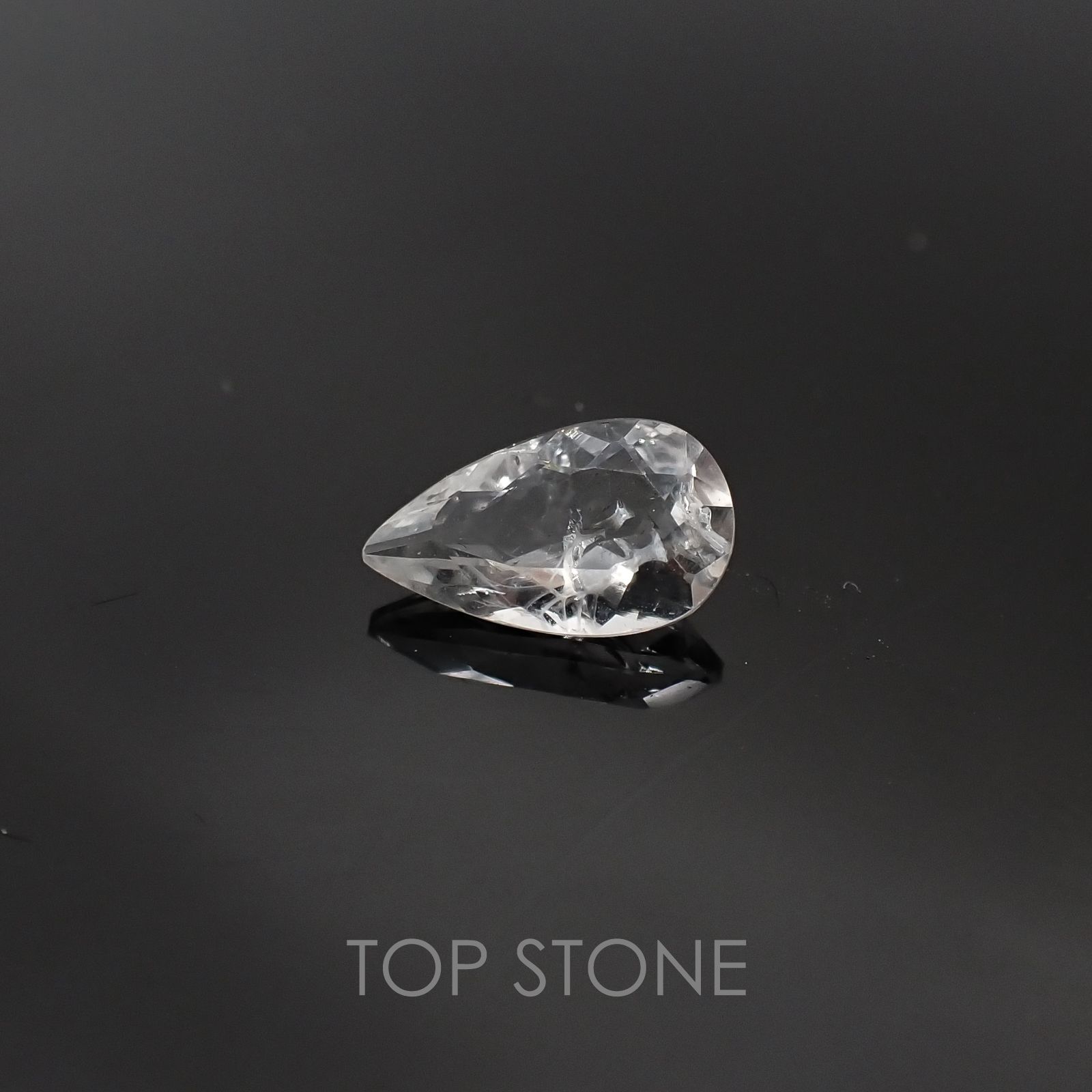 ハイアライトオパール メキシコ産 ルース 0.62ct[20085259]8.4×5mm前後