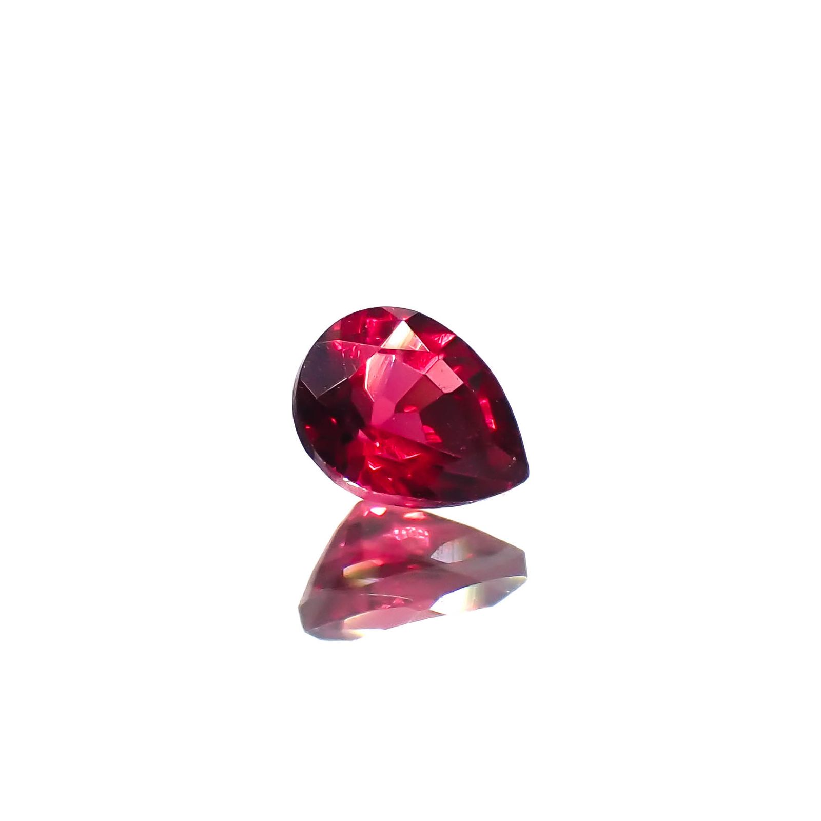 レッドスピネル ビルマ産 0.19ct[230722606]4x3mm前後
