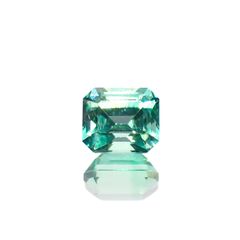 ノンオイル エメラルド ロシア産 0.36ct[230421688]4.3x3.6mm前後